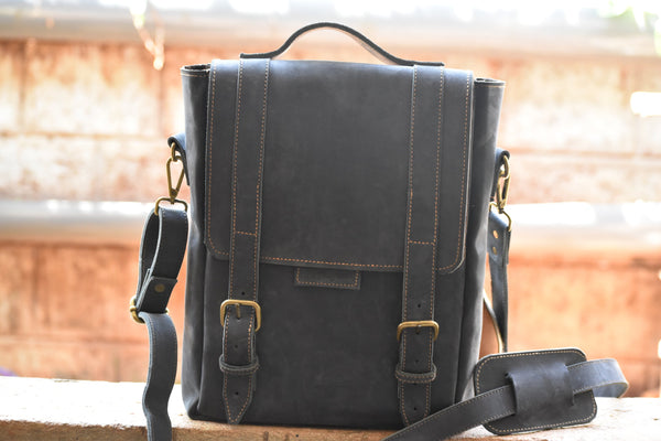 Feela Leather bag