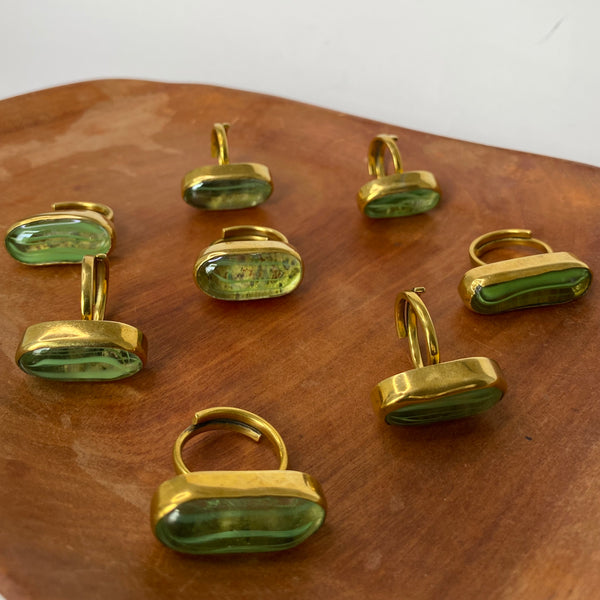 Green adjustable brass ring
