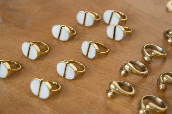 Dona moon ring