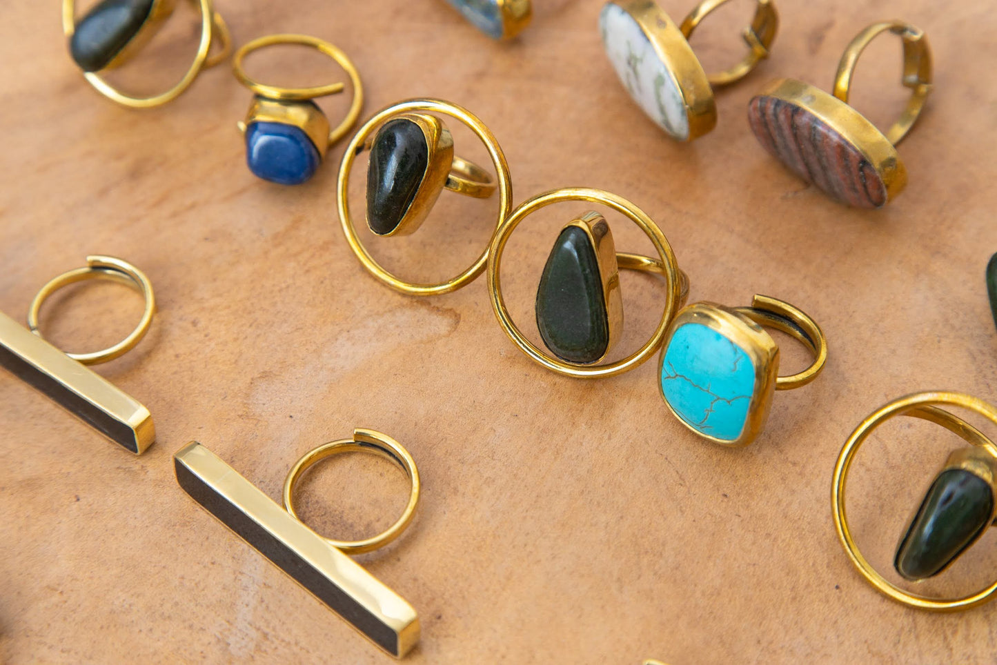 Mono circle ring